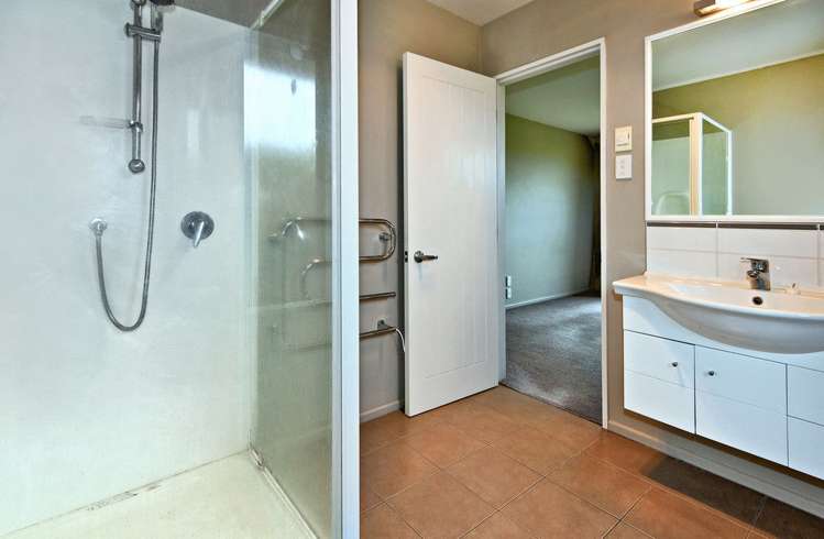 14 Kingsbridge Drive Burwood_12