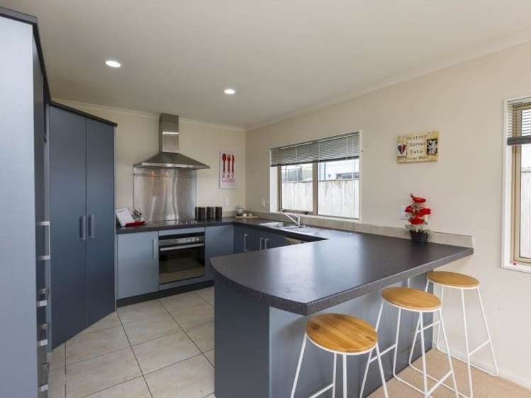 71 Percy Kinsman Crescent Riverstone Terraces_7