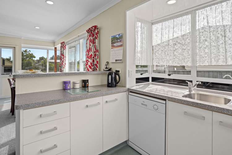 33 Kipling Crescent Stoke_7