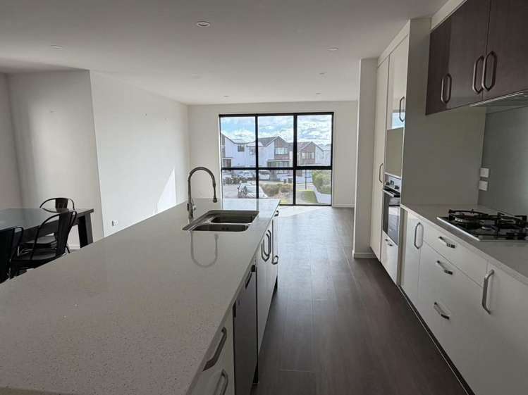 46 Seafarer Crescent Stanmore Bay_4