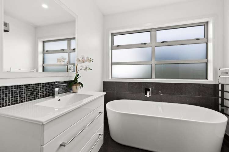 8 Hikanui Drive Havelock North_15