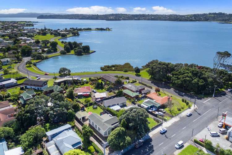 6 Coronation Road Mangere Bridge_2