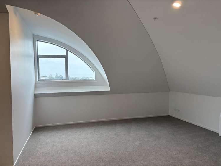 403/4 Reads Quay 1052_5