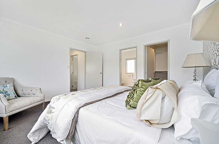 2 Kouras Place Flat Bush_16