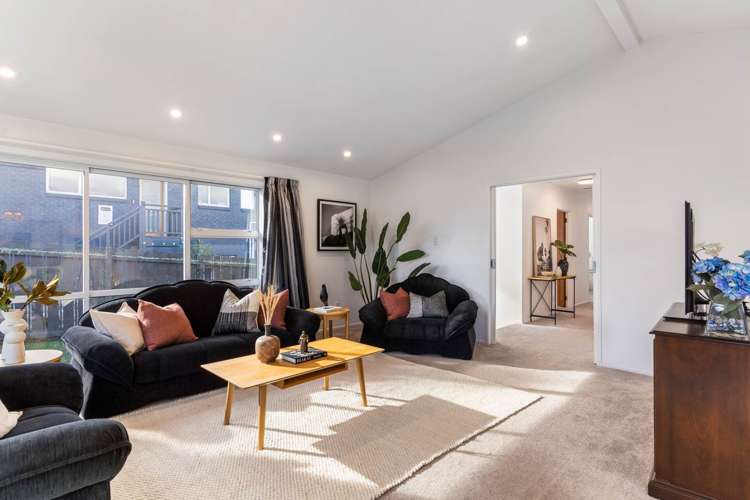 64 Knightsbridge Drive Forrest Hill_9