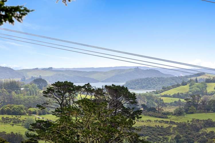 433 Pah Hill Road Wharehine_2