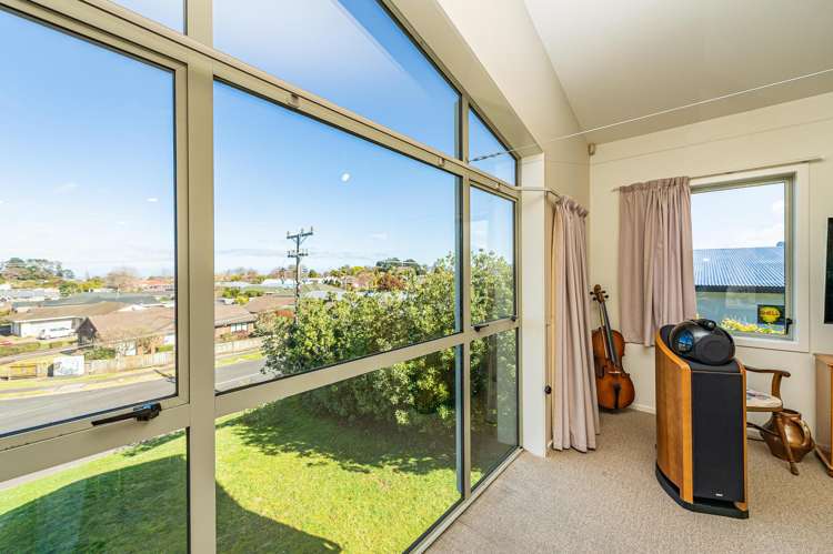 10 Lithgow Drive Otamatea_22