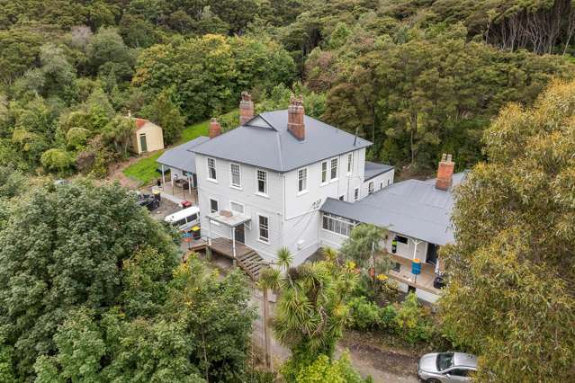 Multi income, high demand student investment