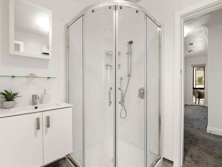 28 Stephen Street Halfway Bush_15