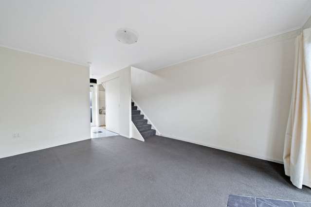 10/569 High Street Boulcott_3