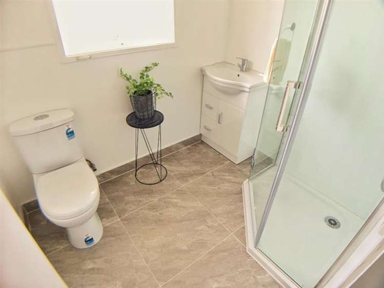 4/103a Landscape Road Mount Eden_9