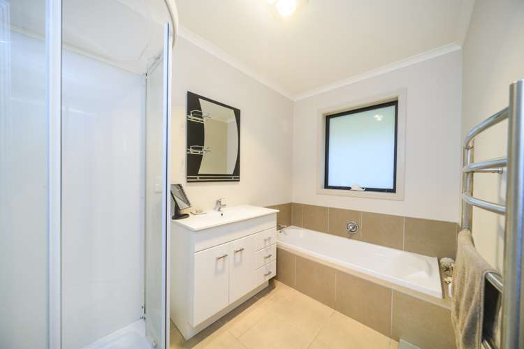 58 County Heights Drive Aokautere_9