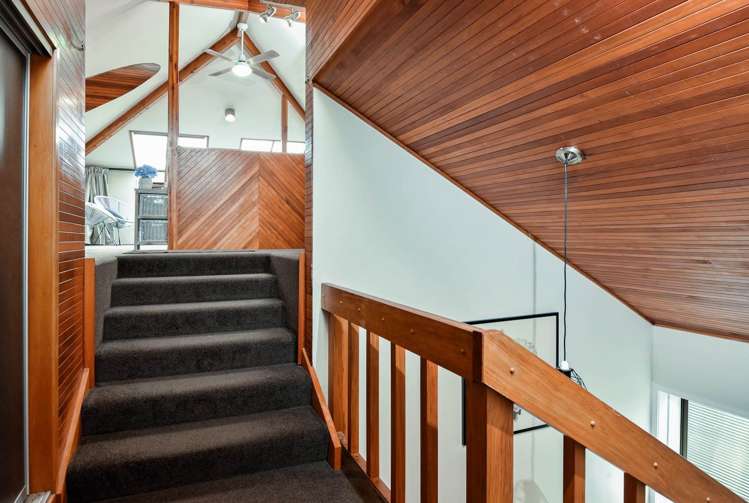 34 Seacliffe Road Hillsborough_24