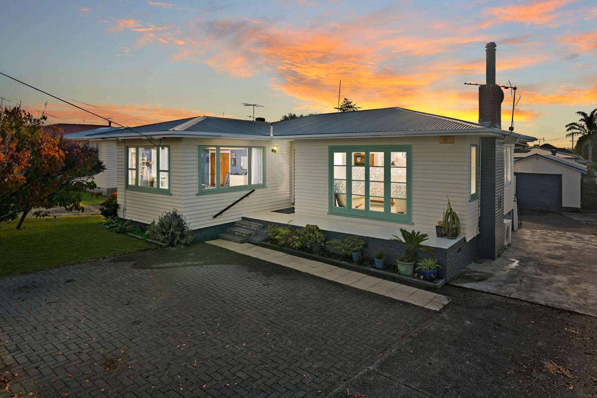 6 Marlene Avenue Te Atatu South_0