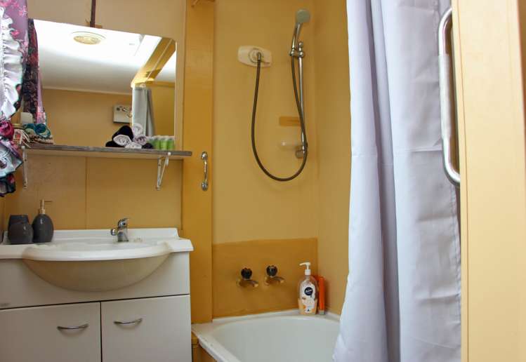 22 Denston Street Blackball_6