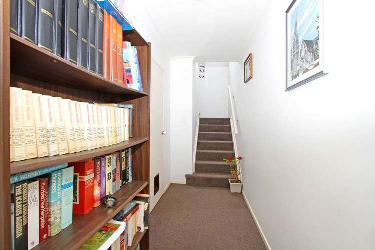 2/18 Ocean View Road Hatfields Beach_17