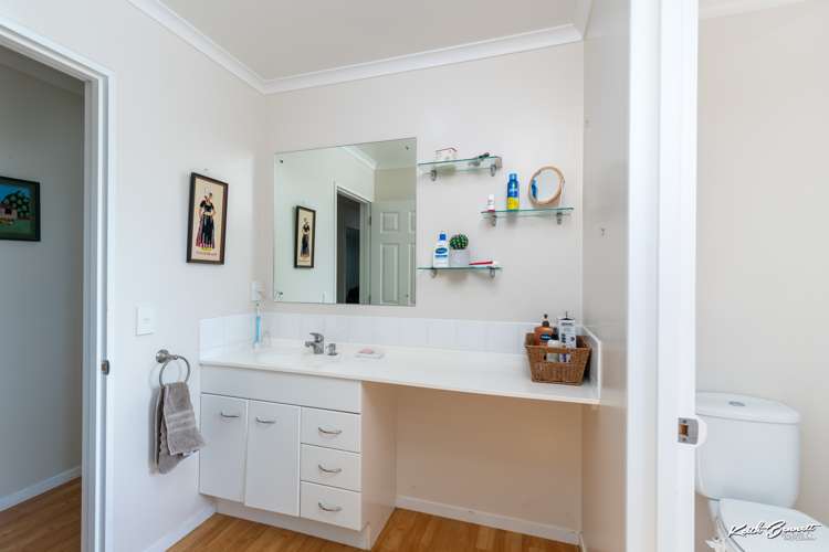 5 Grace Nicholls Grove Riverstone Terraces_14