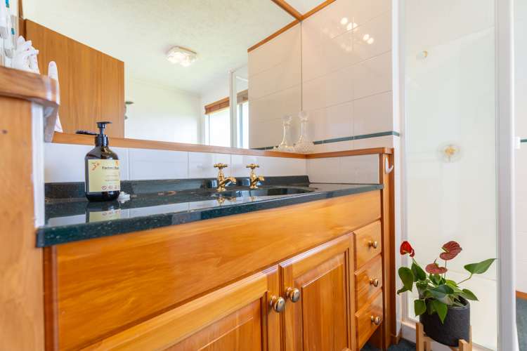 3 Thomson Place Te Anau_19