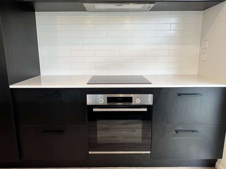 18 Kekewai Place 2033_3