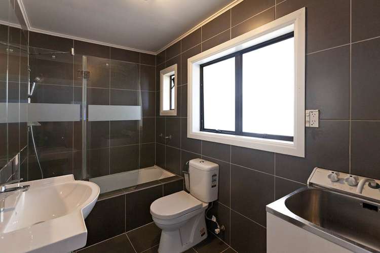 8 Wilsher Crescent Henderson_17