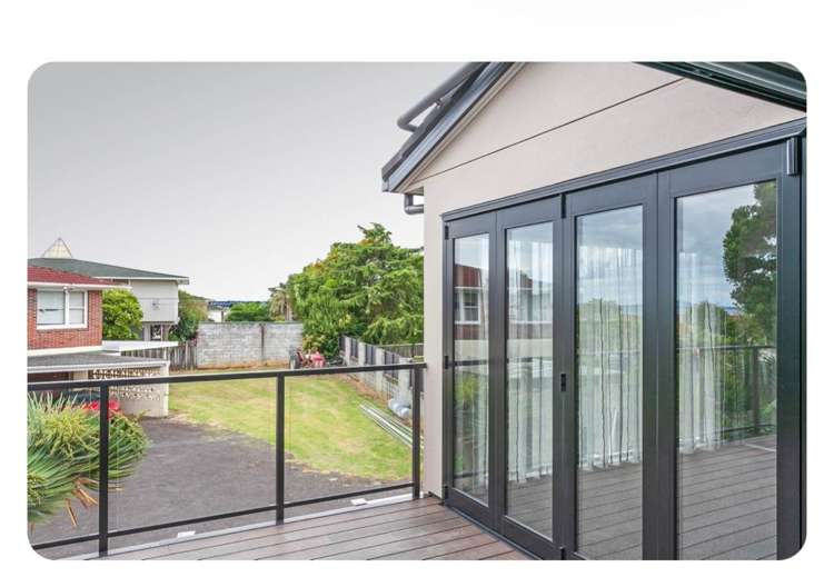 273B Te Atatu Road Te Atatu South_5