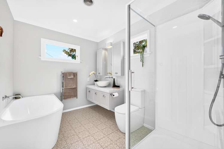 49A Glen Road Devonport_18