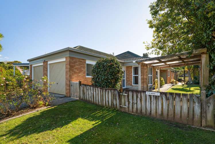 1 Marina Way Athenree_19