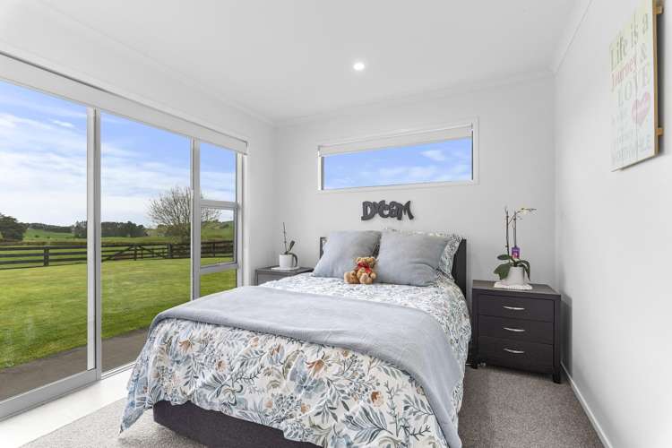 953 Upland Road Egmont Village_14