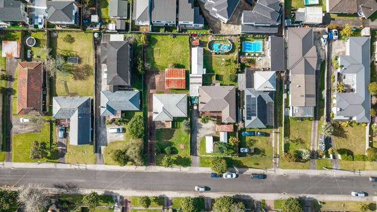 102 & 104 Matipo Road Te Atatu Peninsula_11