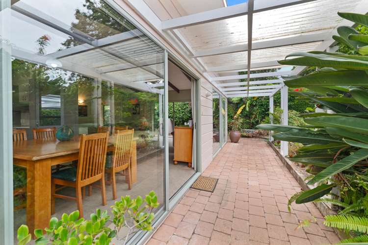 50 Marine Parade Mellons Bay_18