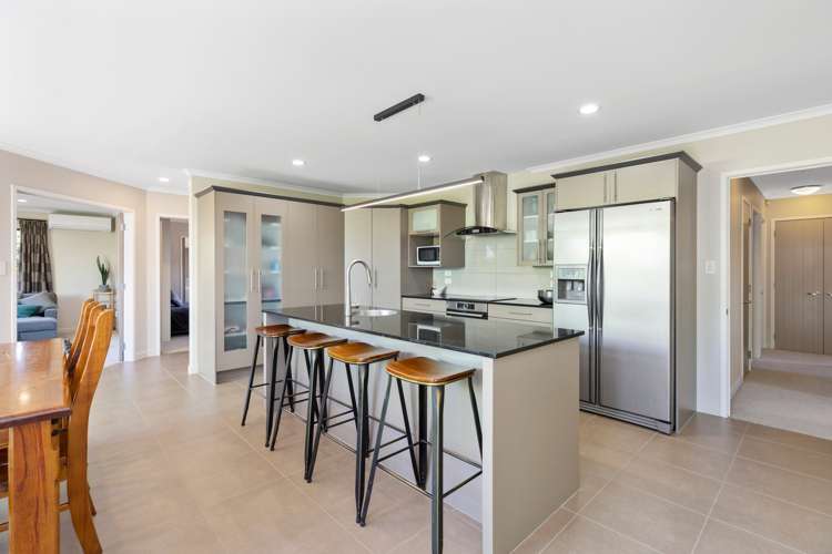 16 Coles Cove Papamoa_9