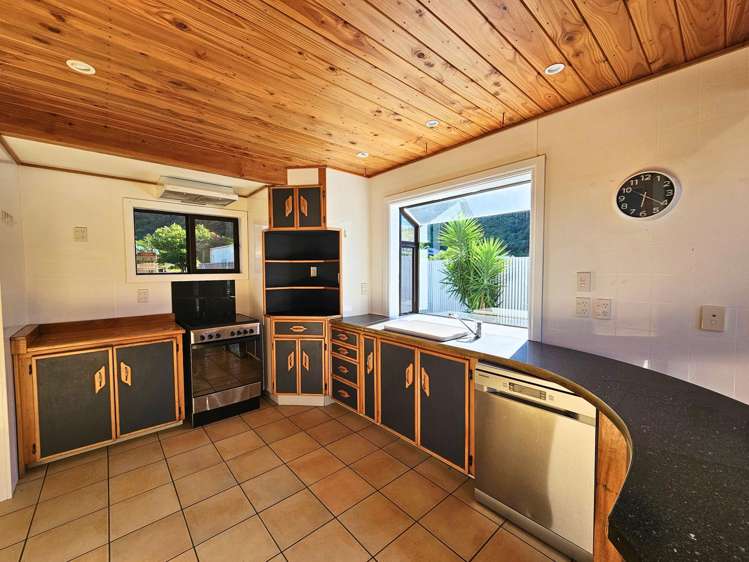 24 Ngaio Street Rarangi_7