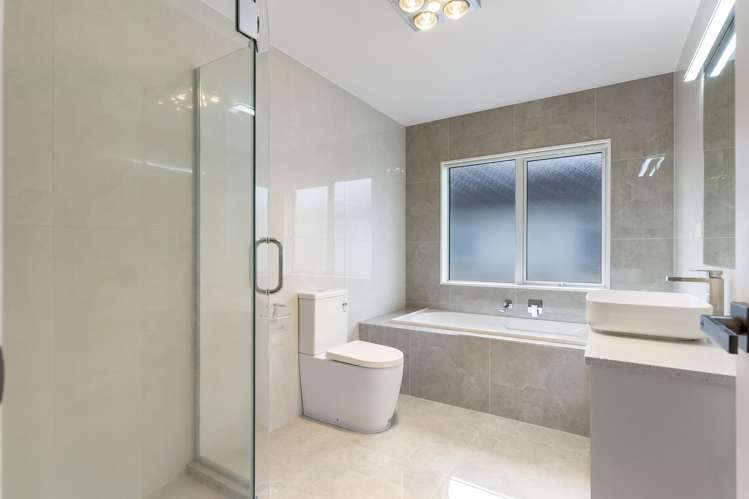 21 Frisken Road Flat Bush_23