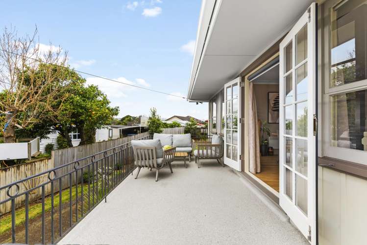 36 Youngs Road Papakura_4