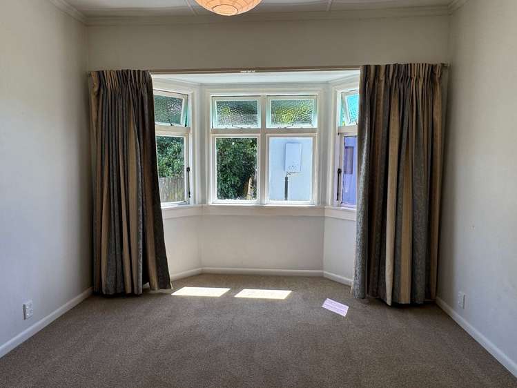 Address withheld Toi Toi_4