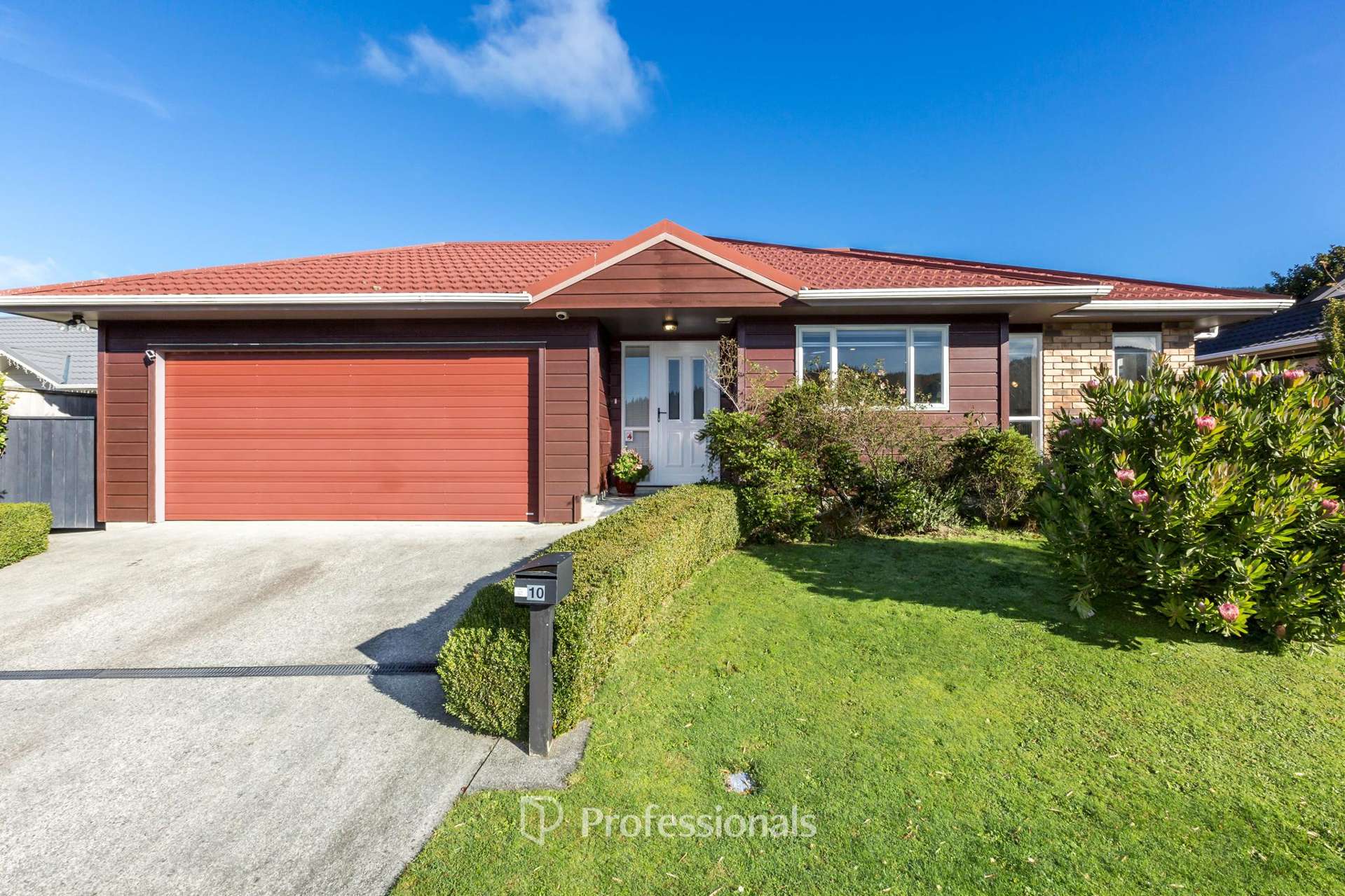 10 Mcewen Crescent Riverstone Terraces_0
