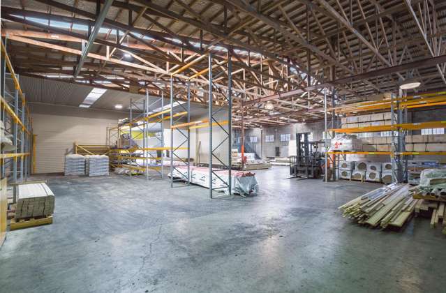 Substantial Warehouse & Logistics Facility
