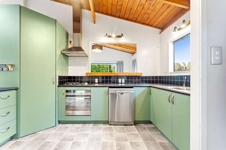 16 Dobell Road_4