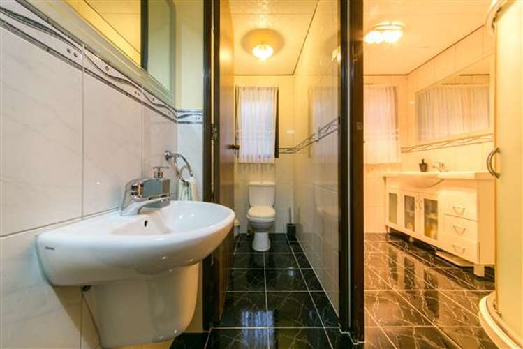 84 Captain Scott Road Glen Eden_27