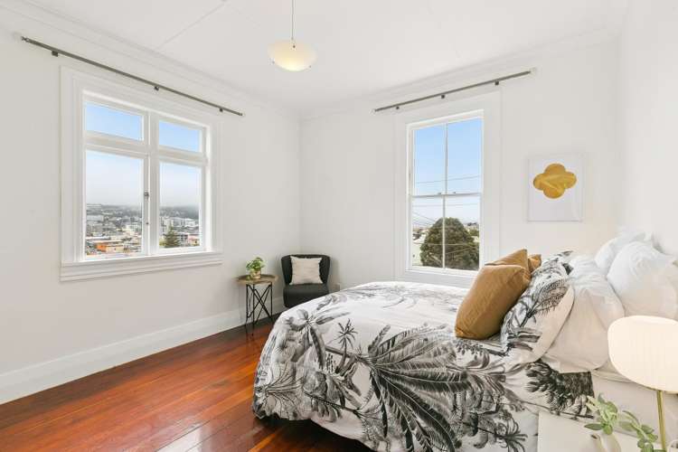 51 Scarborough Terrace Mount Victoria_18