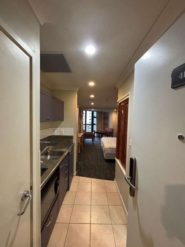 417/100 Greys Ave City Centre_3