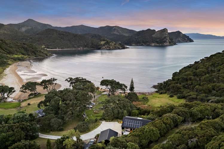 349 Blind Bay Road Great Barrier Island_16