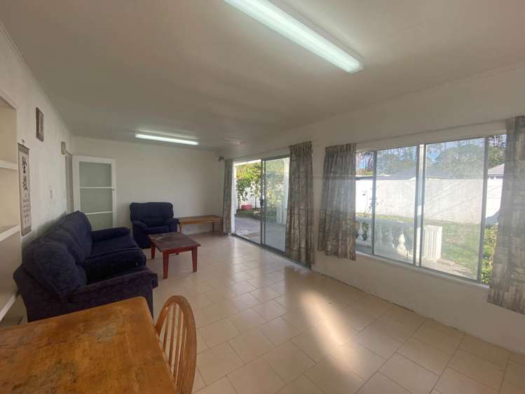 116 Portage Road New Lynn_7