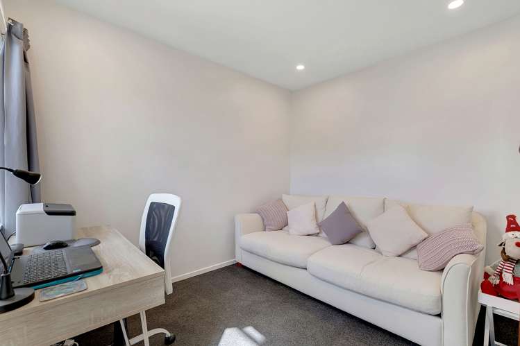 7 Cromarty Place Papakowhai_5