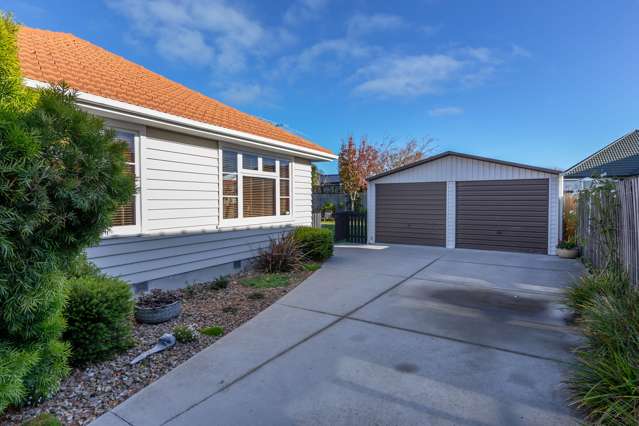 26 Derrett Place Saint Martins_1