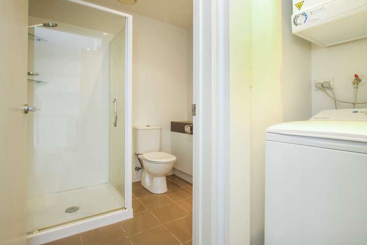 B11/60 Masons Road Oteha_6