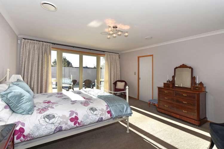 8 Sequoia Way Stoke_13