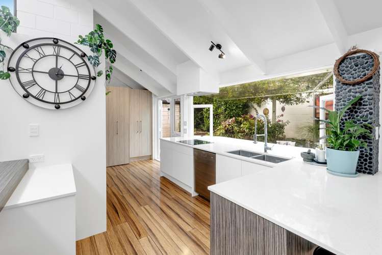 178 Bleakhouse Road Mellons Bay_11