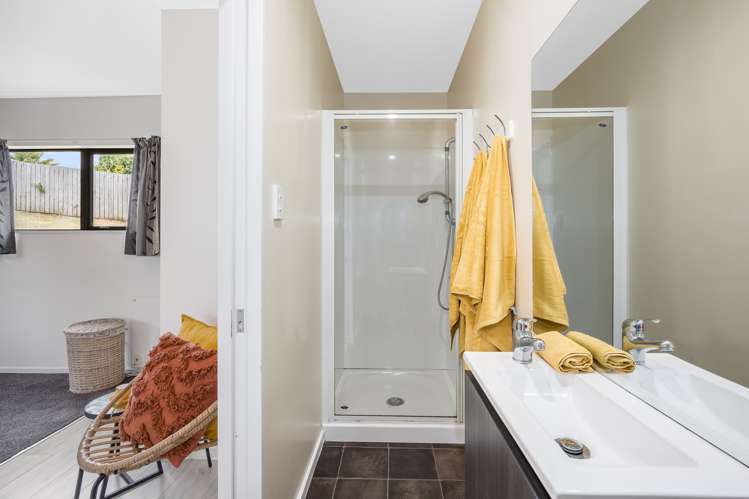 3 Mitchell Grove Porirua East_20