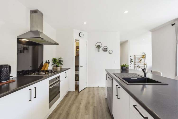 14 Northmoor Boulevard Rolleston_3